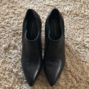 Chunk heel shootie!!